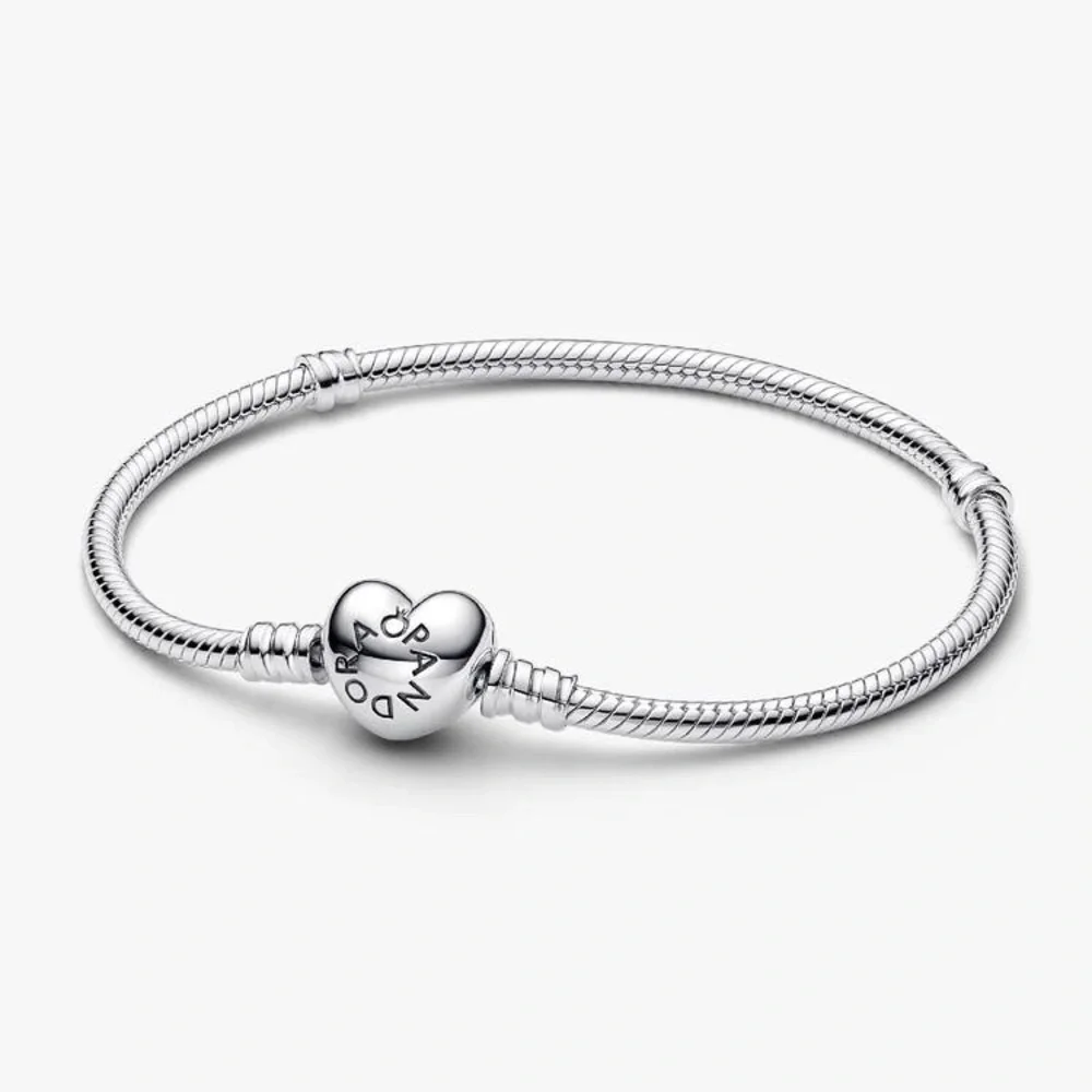 Pandora Moments Heart Clasp Bangle 7.5 in - Picture 1 of 7